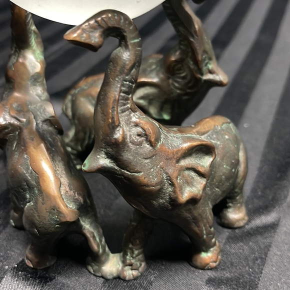 Crystal World Spere abd Brass Elephant Stand - Picture 5 of 14